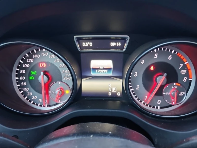 Mercedes-Benz GLA 2016 250 * БЕЗ ПЪРВОНАЧАЛНА ВНОСКА, снимка 8 - Автомобили и джипове - 53101894