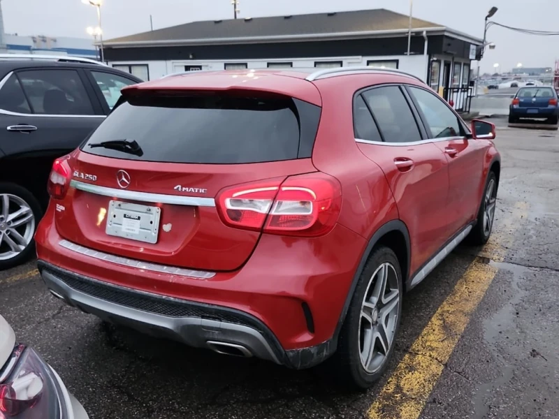 Mercedes-Benz GLA 2016 250 * БЕЗ ПЪРВОНАЧАЛНА ВНОСКА, снимка 3 - Автомобили и джипове - 53101894