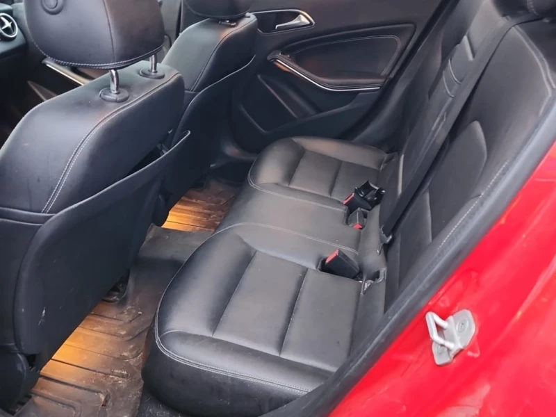 Mercedes-Benz GLA 2016 250 * БЕЗ ПЪРВОНАЧАЛНА ВНОСКА, снимка 12 - Автомобили и джипове - 53101894