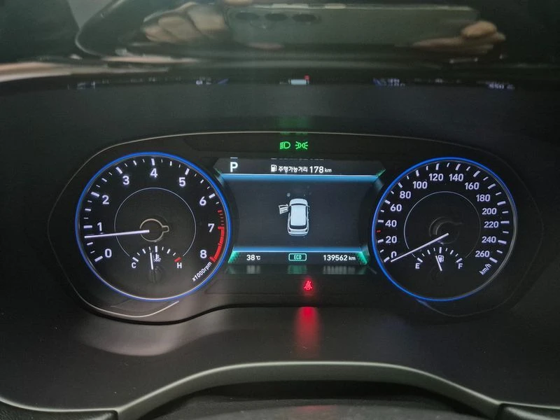 Hyundai Palisade 3.8 Automatic, снимка 11 - Автомобили и джипове - 55844369