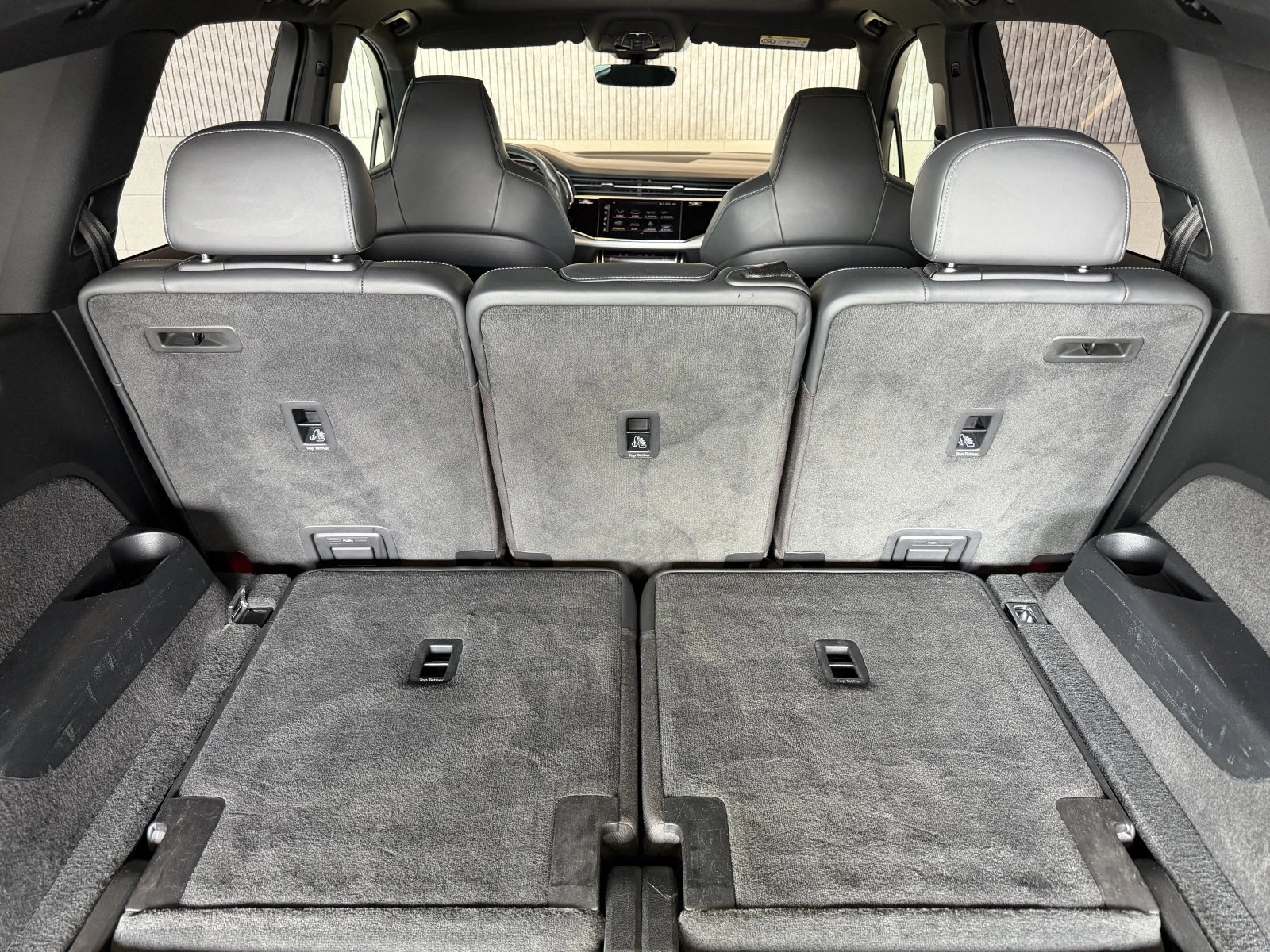 Audi SQ7 TFSI KERAMIK PANO B&O-3D HEADUP MASSAGE 7-МЕСТА , снимка 15 - Автомобили и джипове - 52130632
