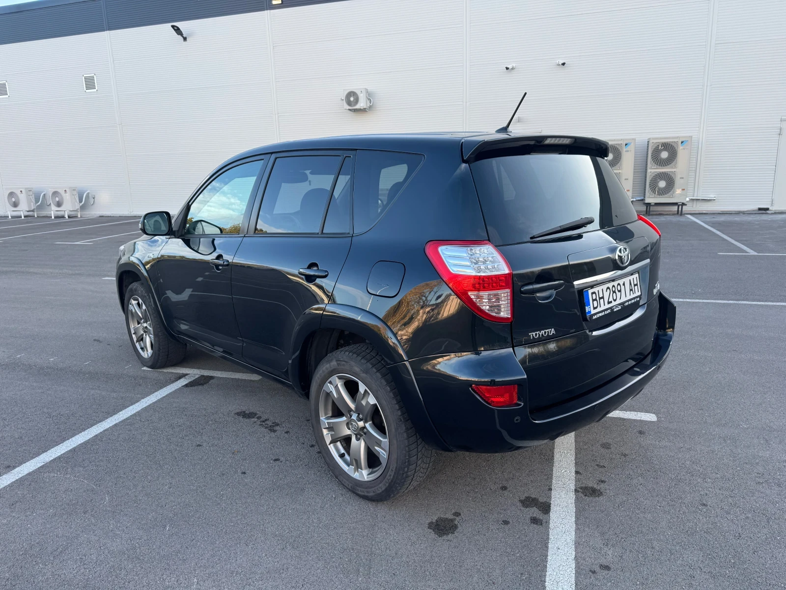 Toyota Rav4 2.2 Crossover  | Mobile.bg   4