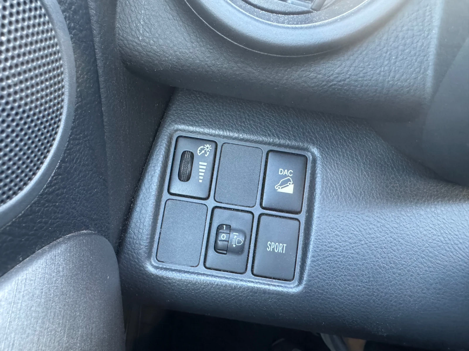 Toyota Rav4 2.2 Crossover  | Mobile.bg   9