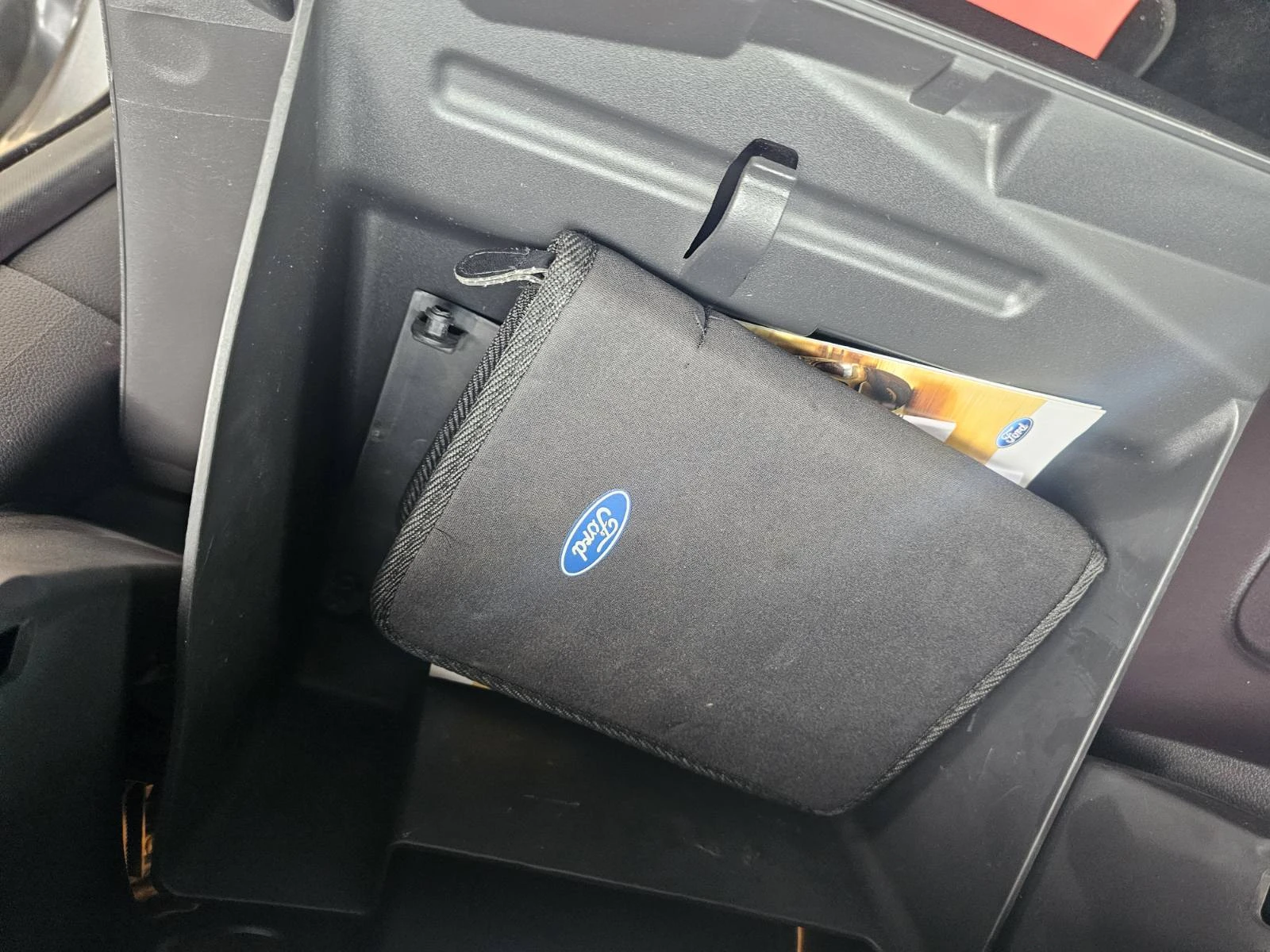 Ford Kuga 2.0TDCI 180ps 4X4 AUTO | Mobile.bg � ����������� 17