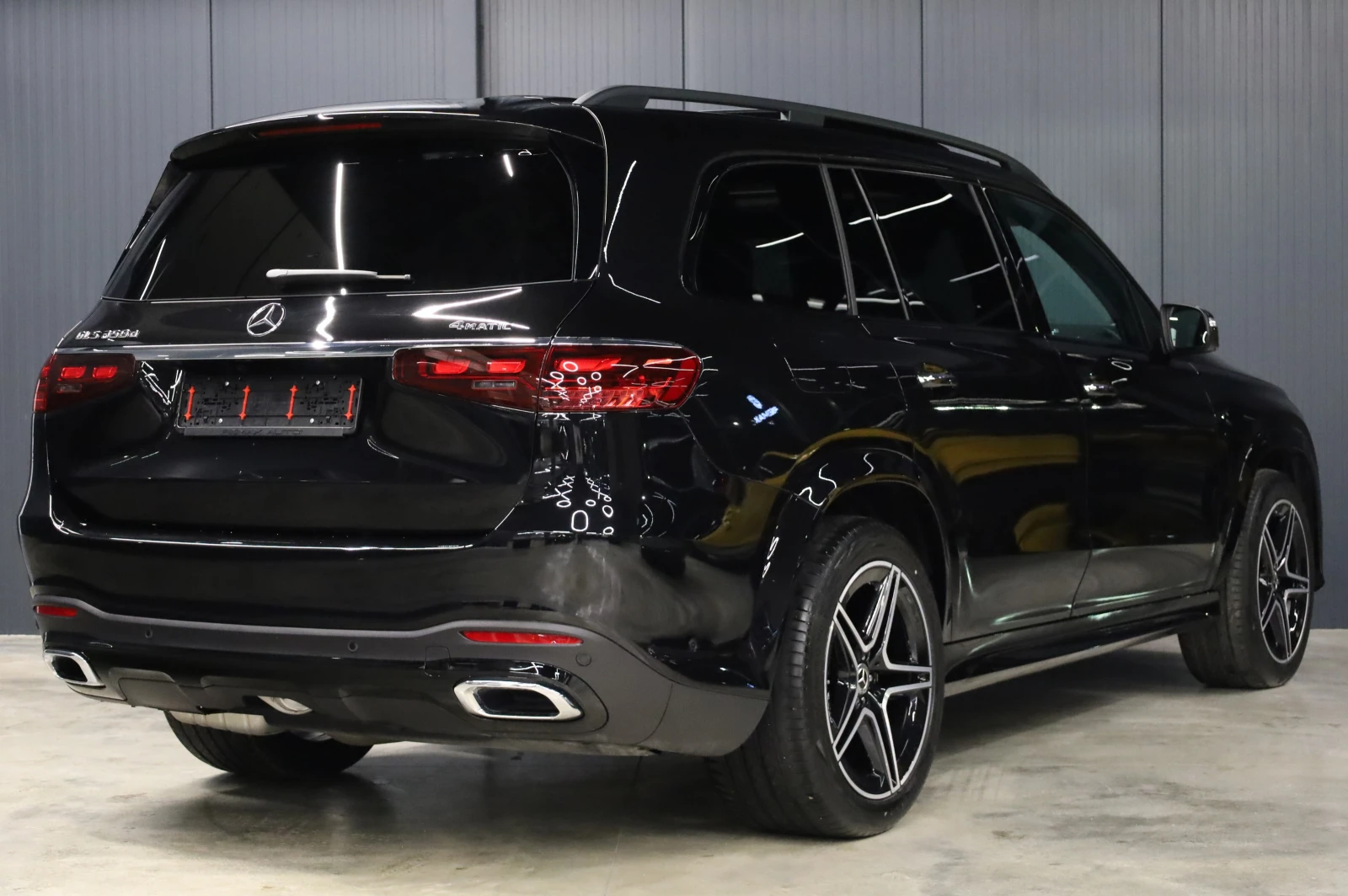 Mercedes-Benz GLS 350 FACELIFT* 4 MATIC* AMG* PANO* 360*  - изображение 9