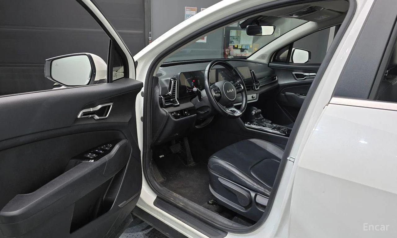 Kia Sportage 1.6T Trendy* HARMAN KARDON* DISTRONIC* ПОДГРЕВ* , снимка 6 - Автомобили и джипове - 54866936
