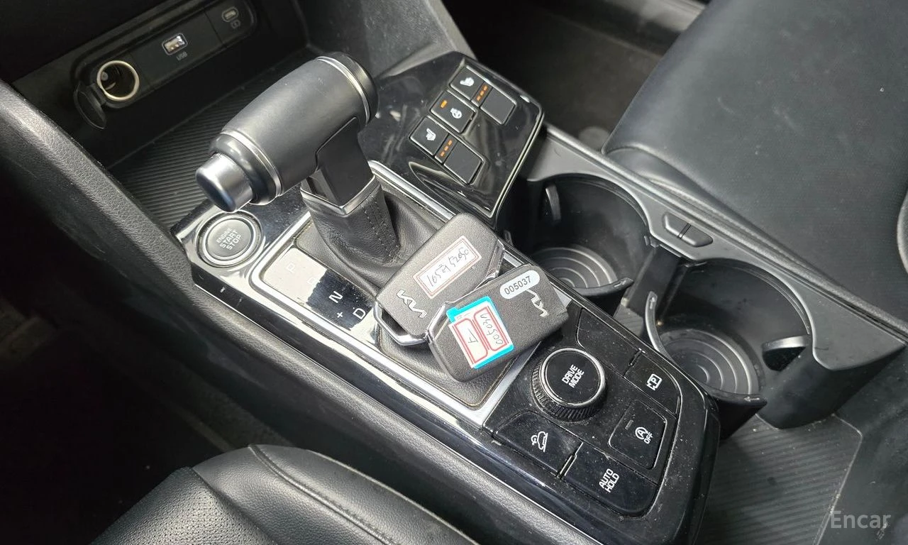 Kia Sportage 1.6T Trendy* HARMAN KARDON* DISTRONIC* ПОДГРЕВ* , снимка 13 - Автомобили и джипове - 54866936