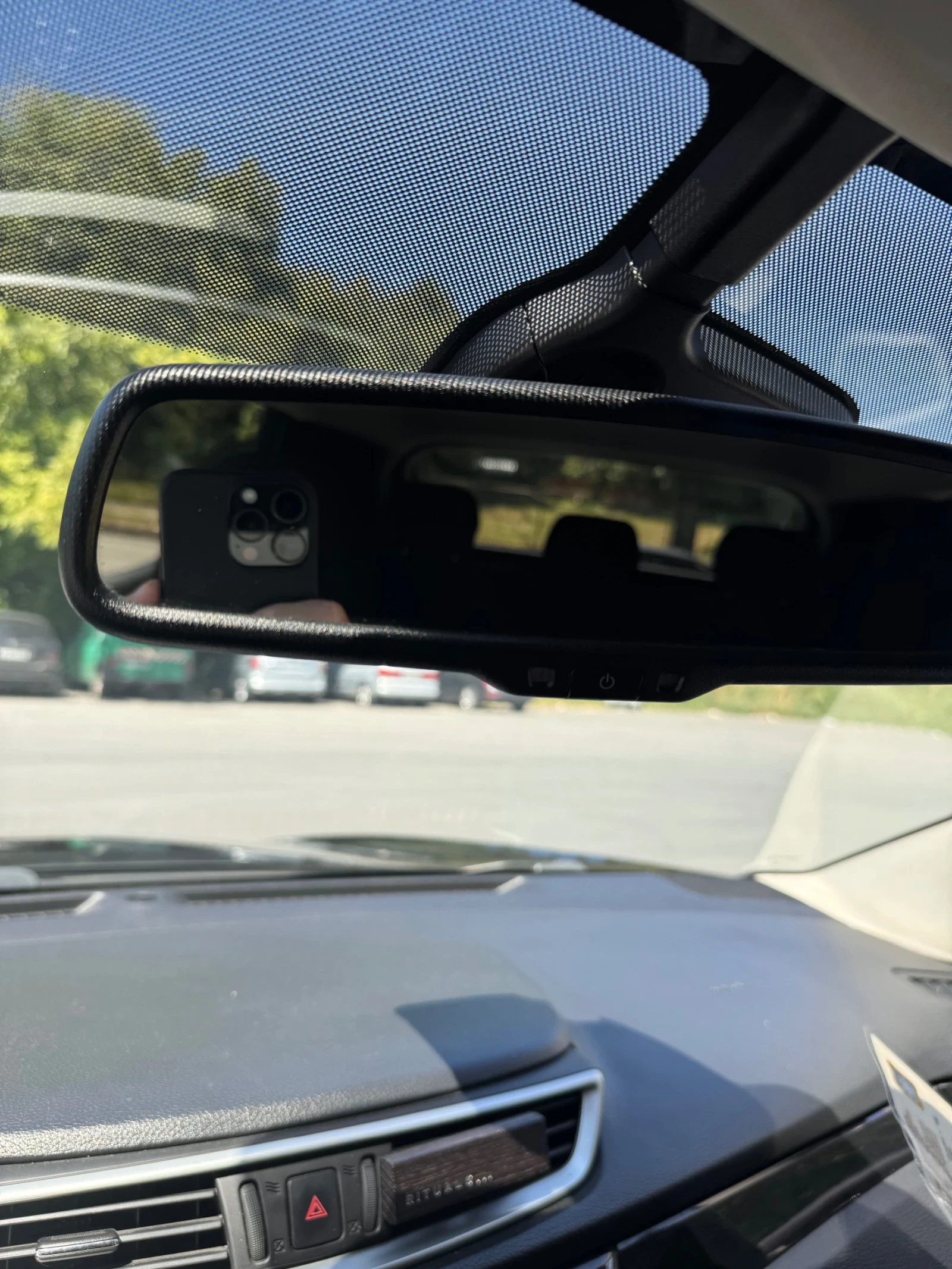 Nissan Qashqai 1.2 Turbo, Keyless, 360degree, снимка 7 - Автомобили и джипове - 55679837