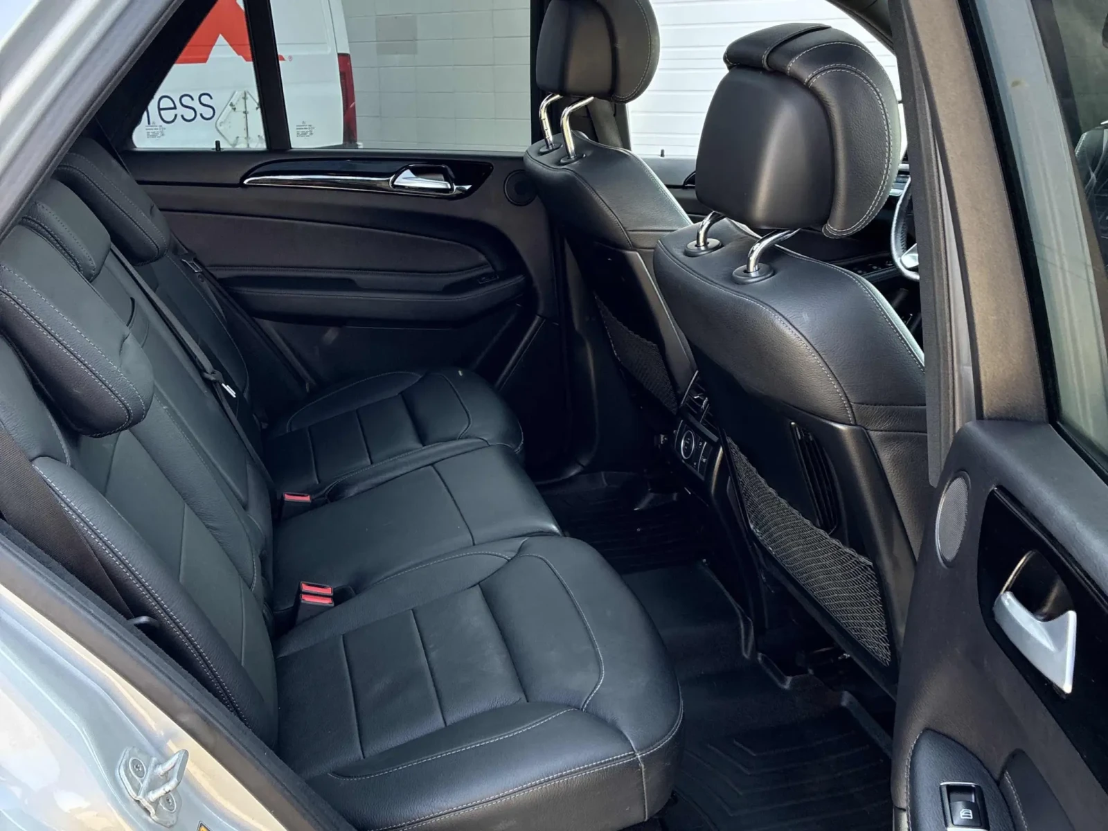 Mercedes-Benz GLE 43 AMG 4-Matic* PANO* 360* ОБДУХ* HARMAN* , снимка 12 - Автомобили и джипове - 55782504