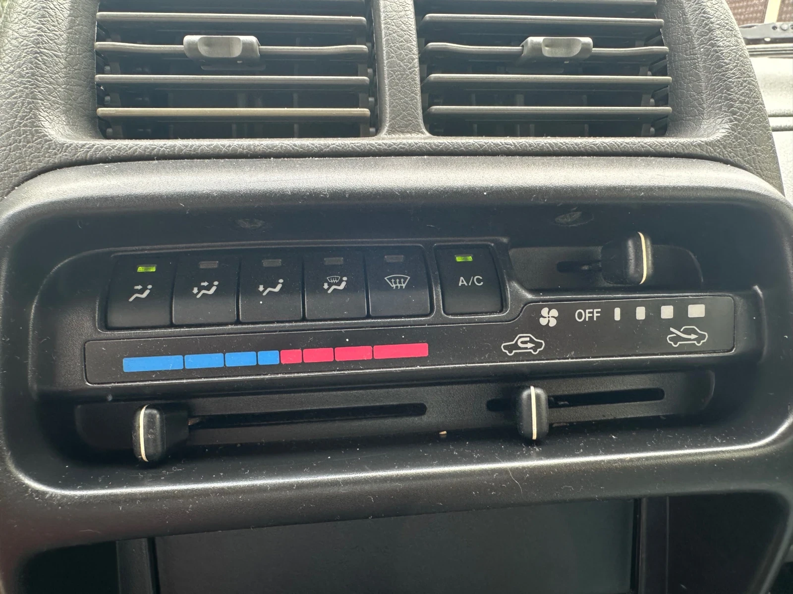 Suzuki Vitara 1.6 16V, снимка 9 - Автомобили и джипове - 55892525