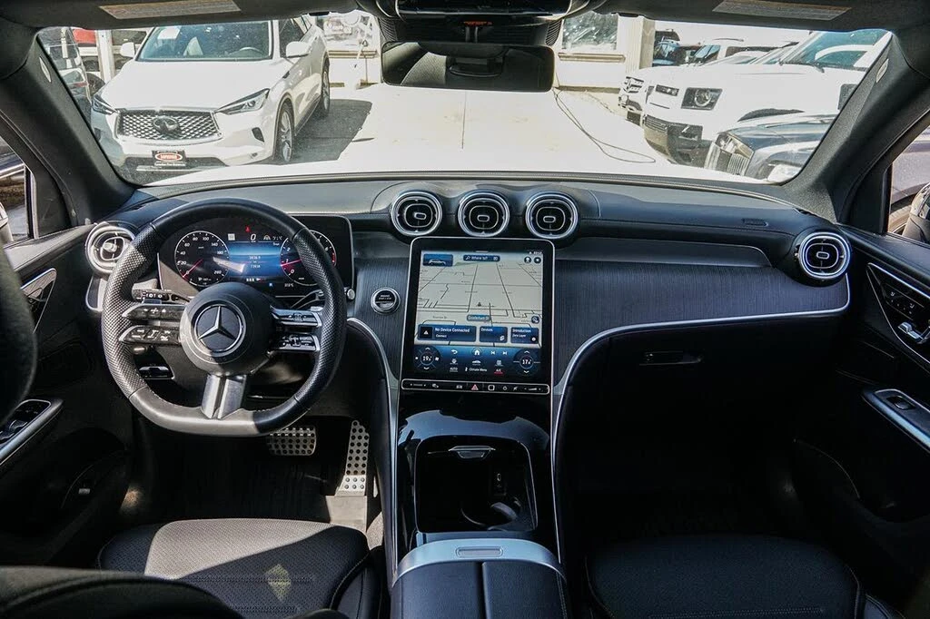Mercedes-Benz GLC 300 2023* AMG PK* DIS* 360* PANO* ОБДУХ* KEYLESS* КРАЙ, снимка 8 - Автомобили и джипове - 56061670