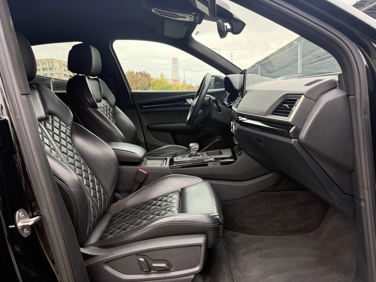 Audi Q5 40TFSI, S-LINE, снимка 8 - Автомобили и джипове - 56518355