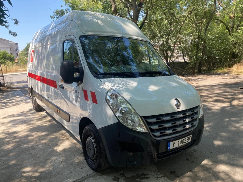 Renault Master, снимка 2 - Бусове и автобуси - 47747358