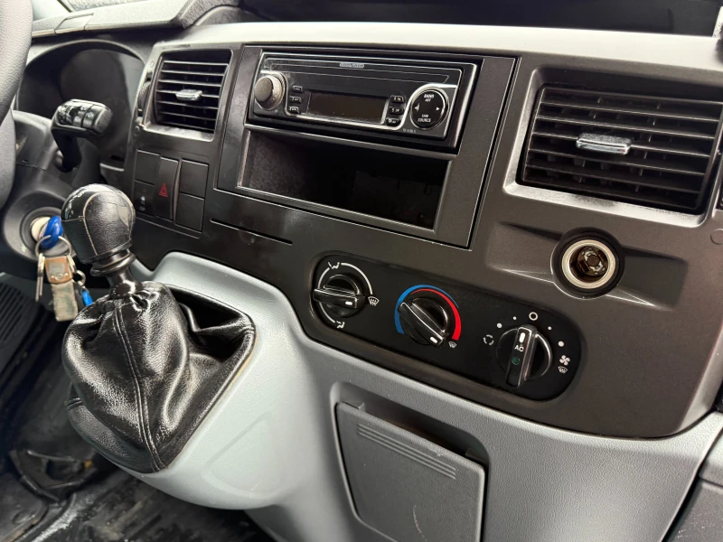 Ford Transit 2.4TDCI до 3.5т. 3.10м. 6-местен Клима , снимка 12 - Бусове и автобуси - 51977536