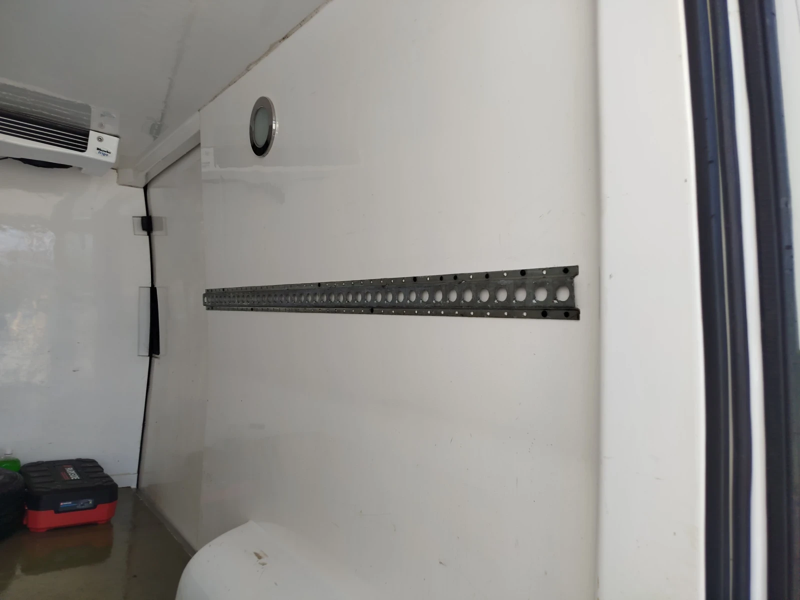 VW Crafter Хладилен , снимка 14 - Бусове и автобуси - 56375157