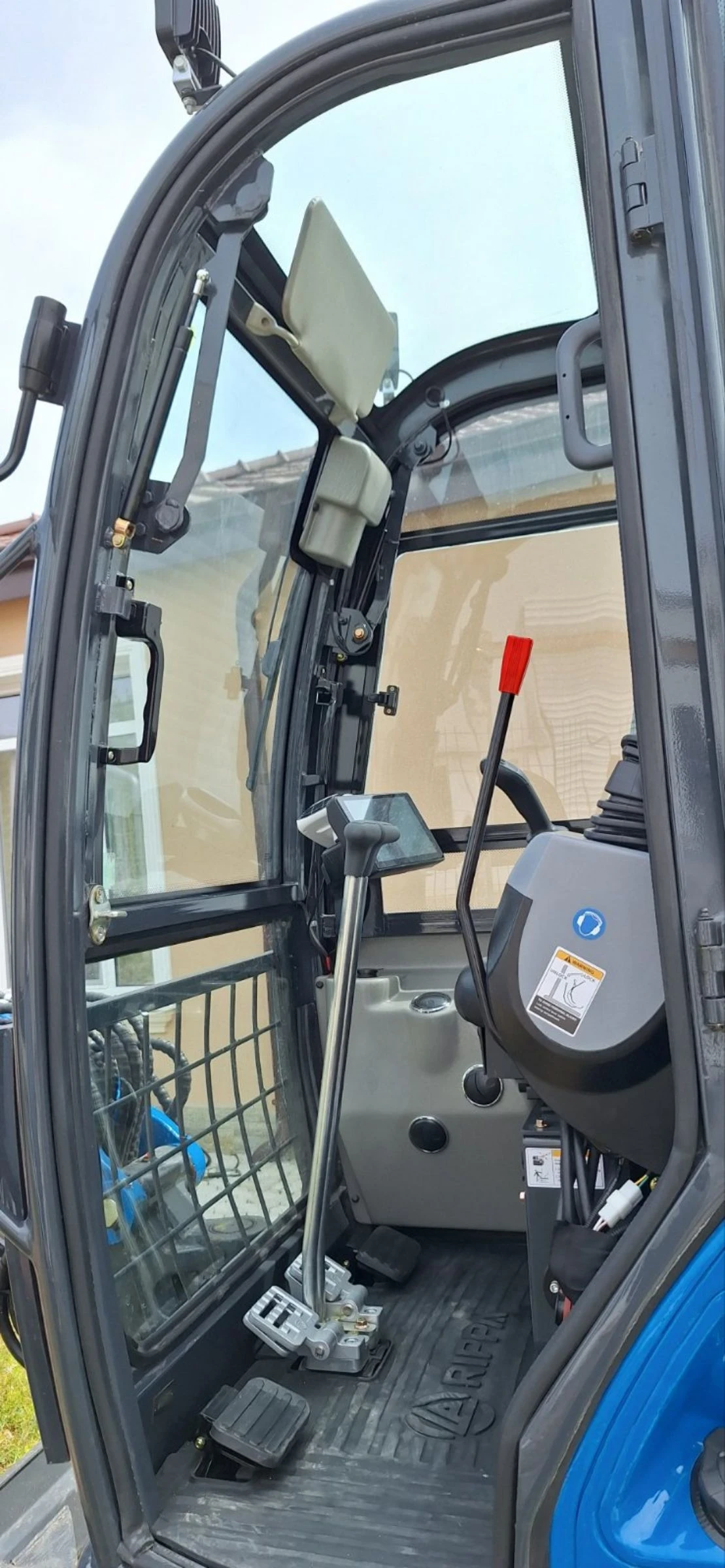 ����� Rippa R32 PRO 3.2t | Mobile.bg � ����������� 4