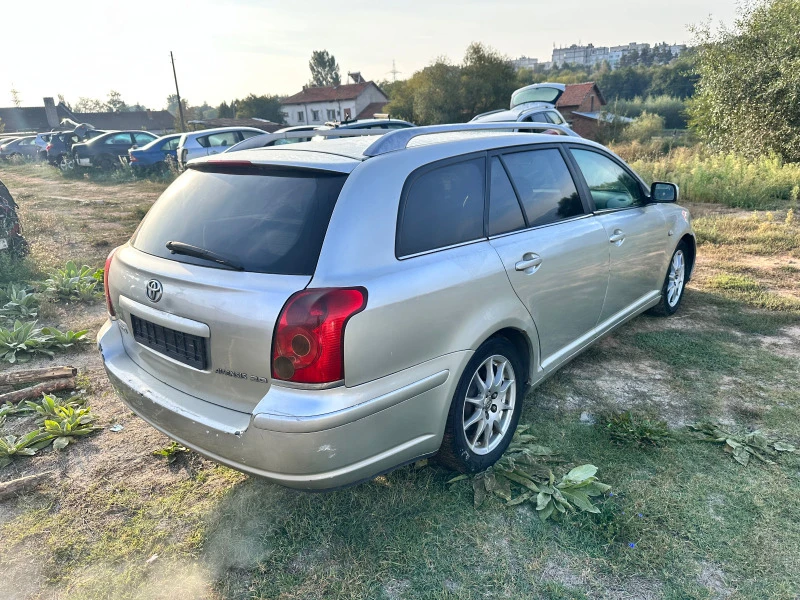 Toyota Avensis 2.0 d-4d 116к.с 2005, снимка 3 - Автомобили и джипове - 42443891