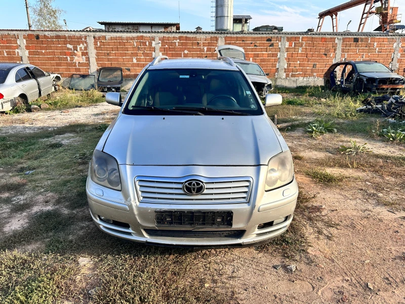 Toyota Avensis 2.0 d-4d 116к.с 2005, снимка 1 - Автомобили и джипове - 42443891