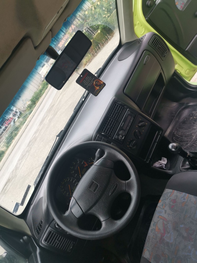 Seat Ibiza 1.4, снимка 6 - Автомобили и джипове - 46468260