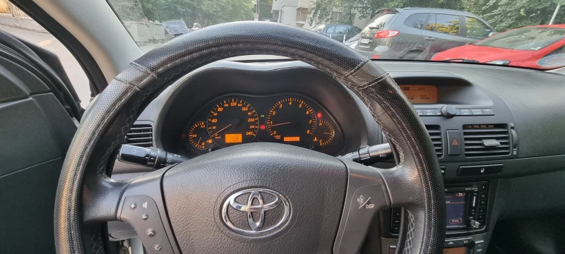 Toyota Avensis T25, снимка 15 - Автомобили и джипове - 46528435