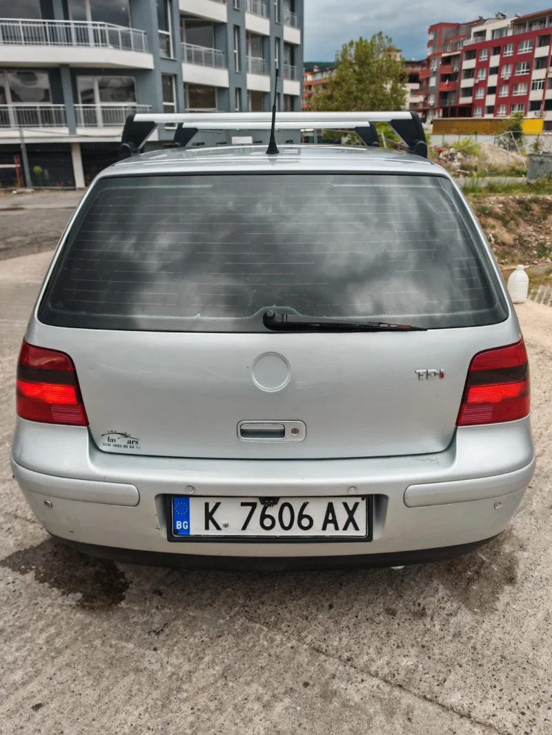 VW Golf, снимка 5 - Автомобили и джипове - 47975492