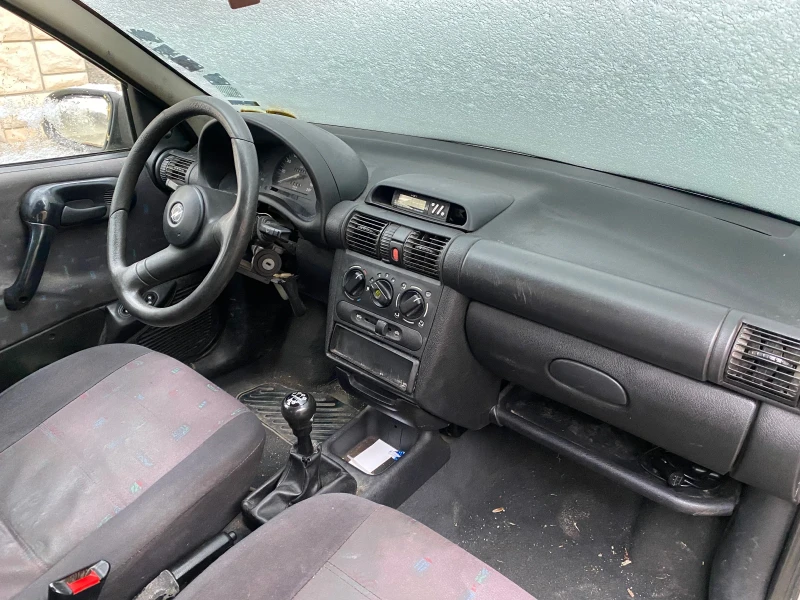 Opel Corsa 1.0, снимка 5 - Автомобили и джипове - 48843646