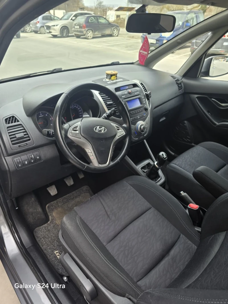 Hyundai Ix20, снимка 9 - Автомобили и джипове - 49597948