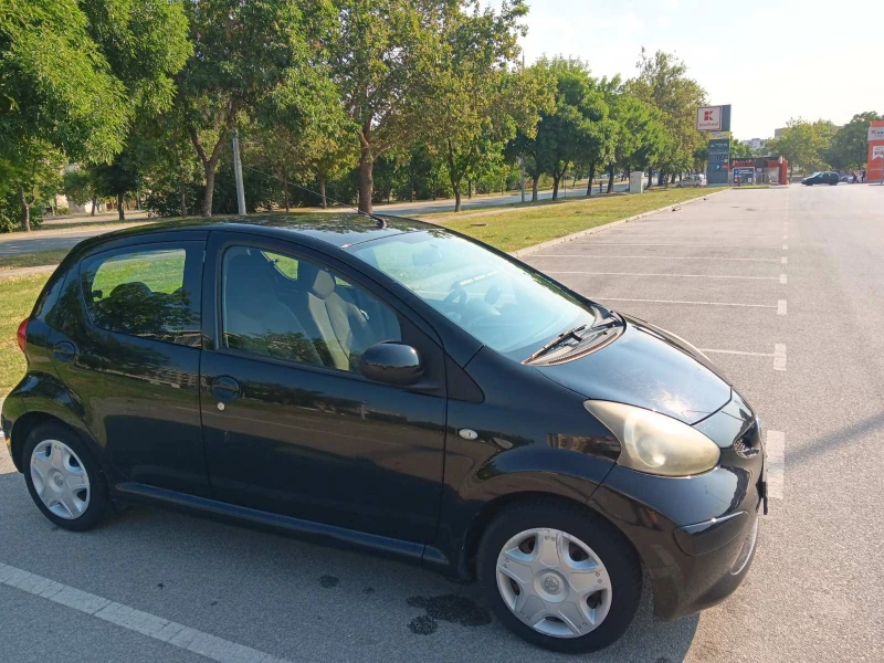 Toyota Aygo 1.0 I, снимка 2 - Автомобили и джипове - 52686826