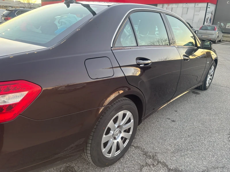 Mercedes-Benz E 250, снимка 4 - Автомобили и джипове - 51680979