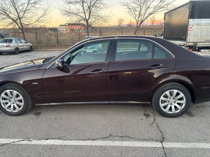 Mercedes-Benz E 250, снимка 7 - Автомобили и джипове - 51680979