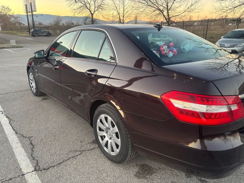 Mercedes-Benz E 250, снимка 6 - Автомобили и джипове - 51680979