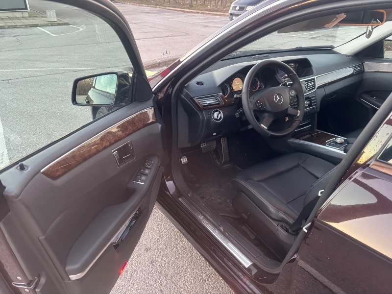 Mercedes-Benz E 250, снимка 8 - Автомобили и джипове - 51680979
