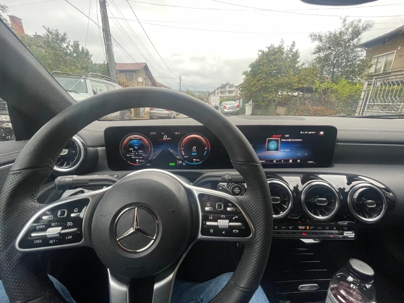 Mercedes-Benz CLA 250 E, снимка 2 - Автомобили и джипове - 52797738