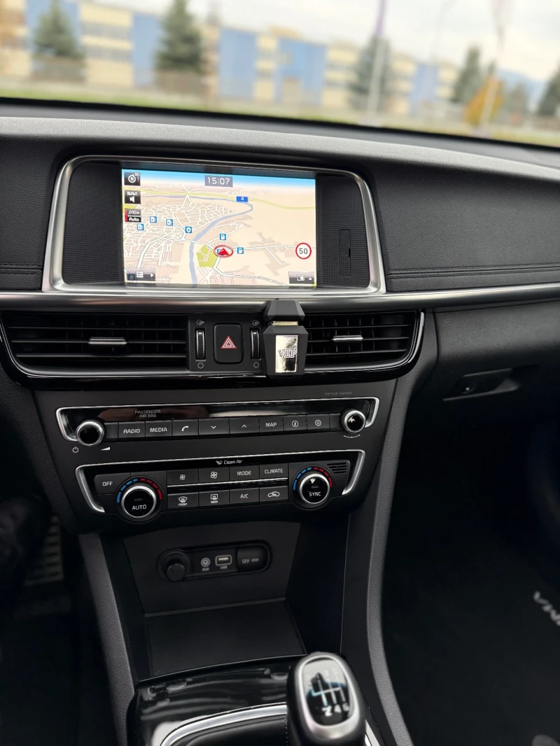 Kia Optima, снимка 12 - Автомобили и джипове - 52407588