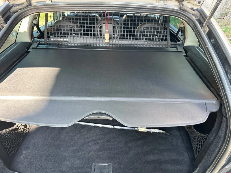 Mercedes-Benz C 320, снимка 8 - Автомобили и джипове - 52619500