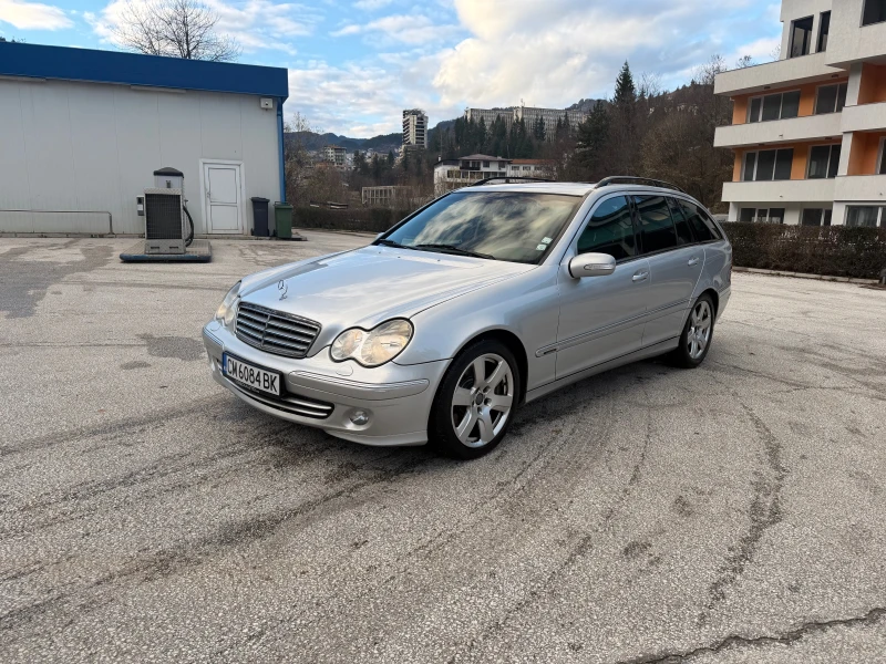 Mercedes-Benz C 320, снимка 6 - Автомобили и джипове - 52619500