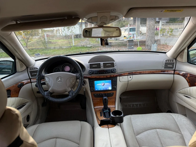 Mercedes-Benz E 270 2.7 CDI, снимка 8 - Автомобили и джипове - 53380700