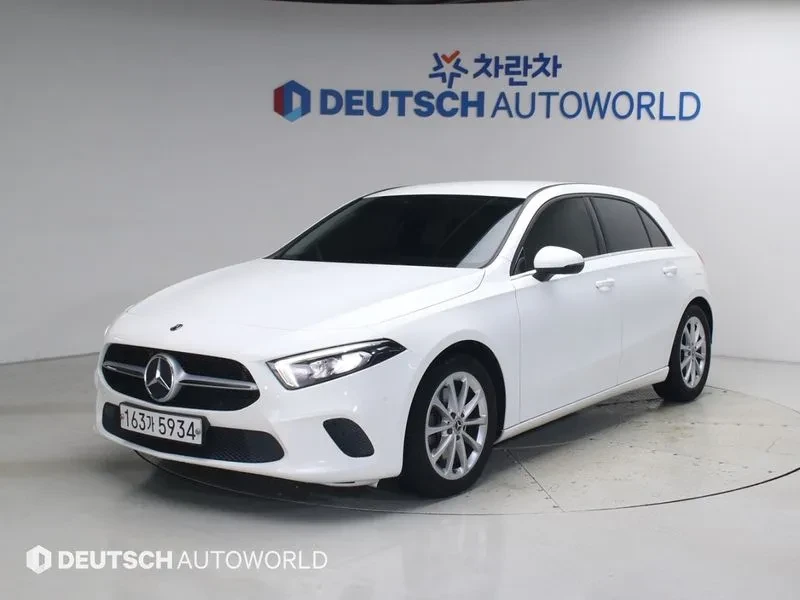 Mercedes-Benz A 220 Hatchback