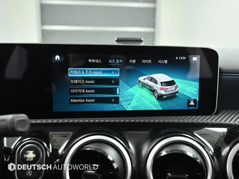 Mercedes-Benz A 220 Hatchback, снимка 16 - Автомобили и джипове - 56020754