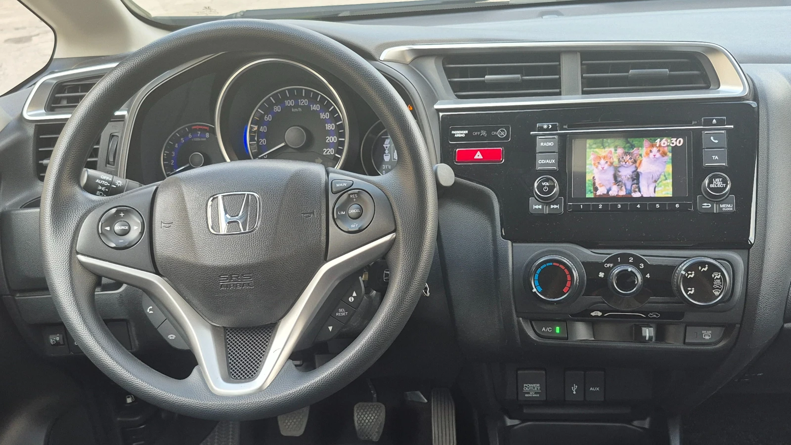 Honda Jazz 1.3 i-VTEC ОТЛИЧНА | Mobile.bg — изображение 13