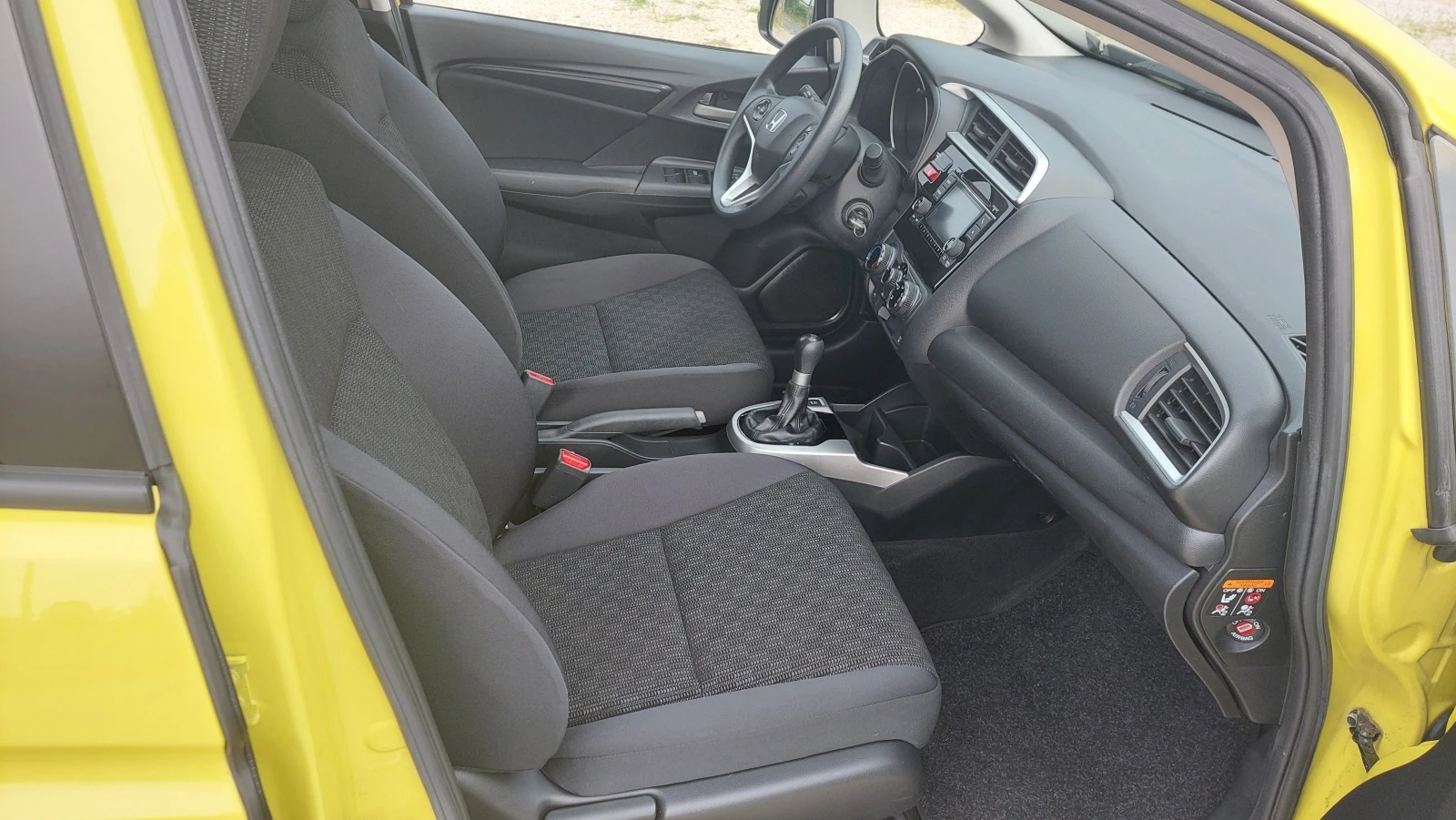 Honda Jazz 1.3 i-VTEC ОТЛИЧНА - изображение 10