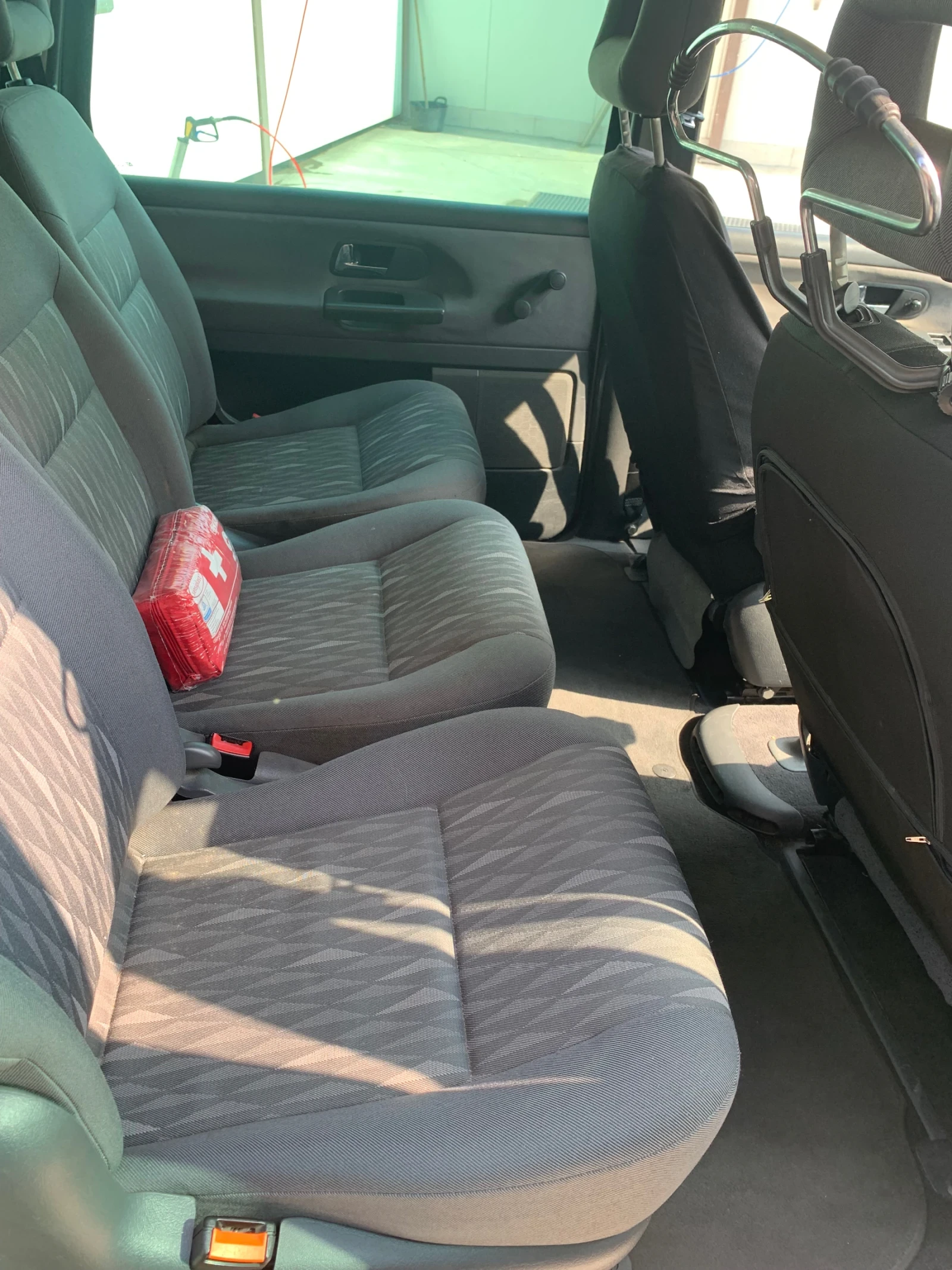 Ford Galaxy 1.9 116 Нов внос - изображение 7