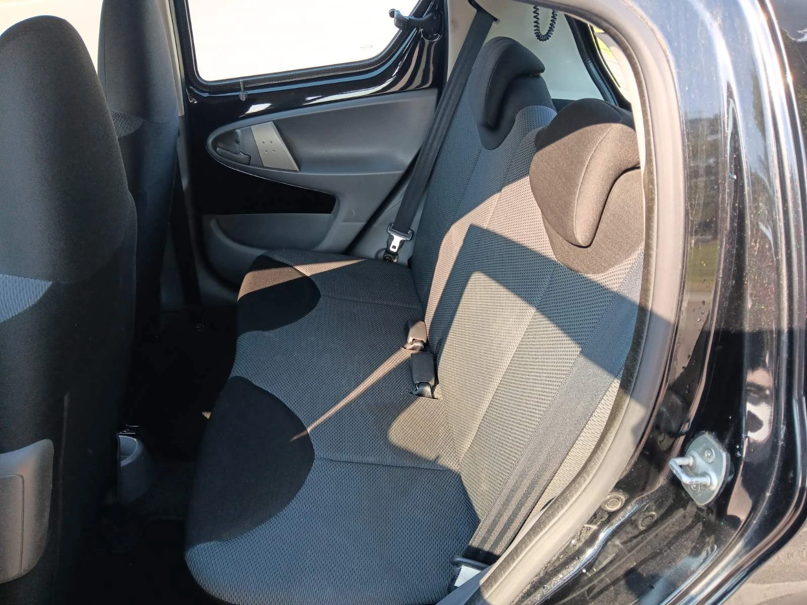 Toyota Aygo 1.0 I - изображение 10