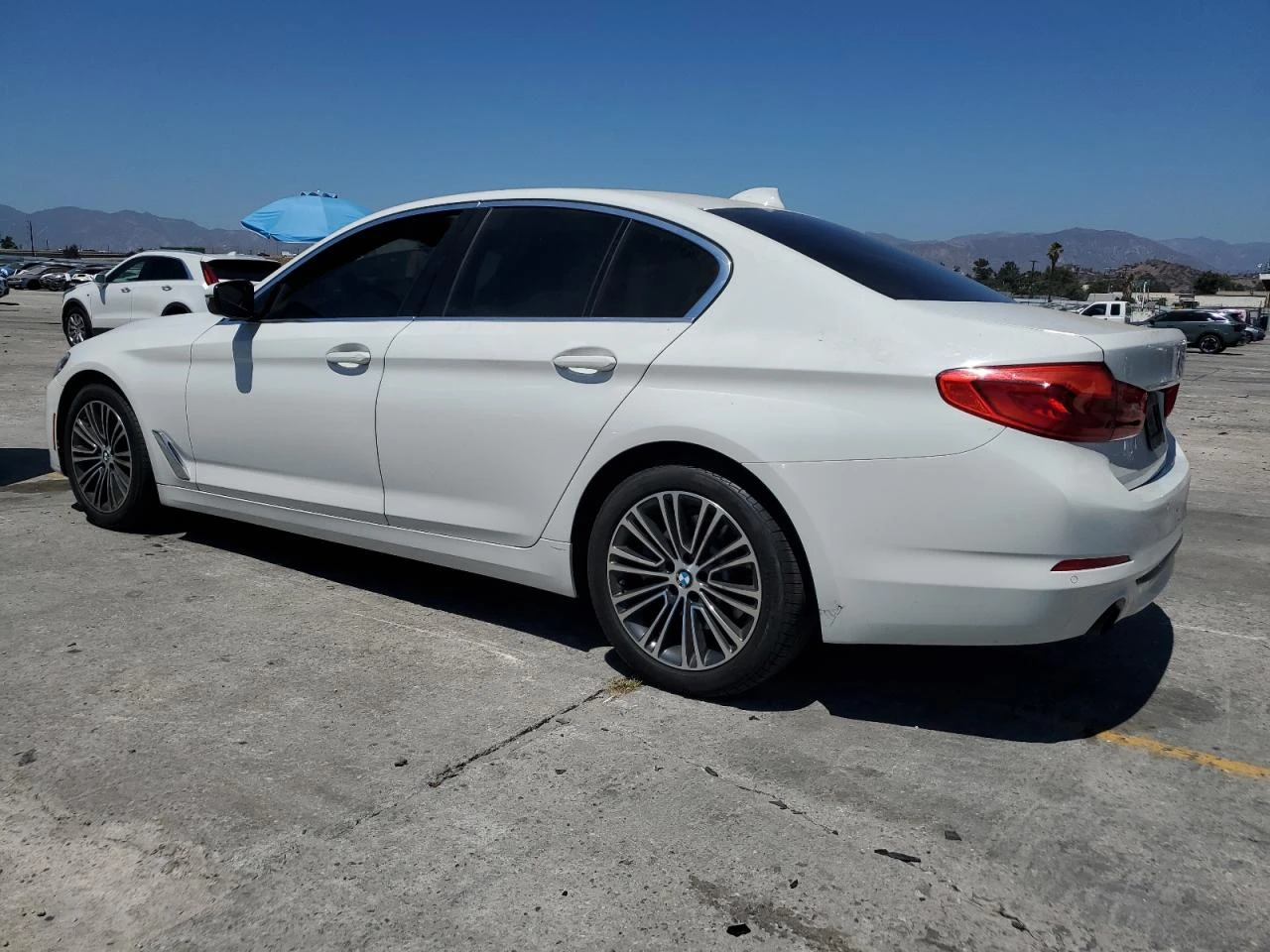 BMW 530 I * КЛИП НА ДВИГАТЕЛ* * ЛИЗИНГ*  - изображение 3