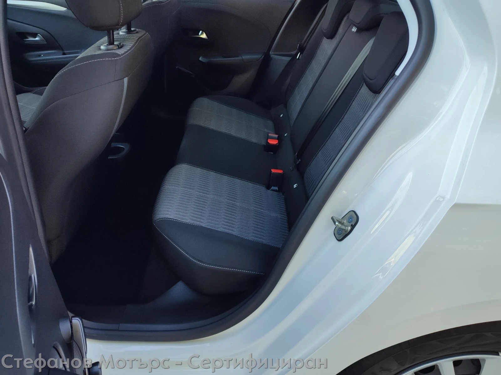 Opel Corsa Edition Limousine 1.2 (75hp) MT5 | Mobile.bg   13