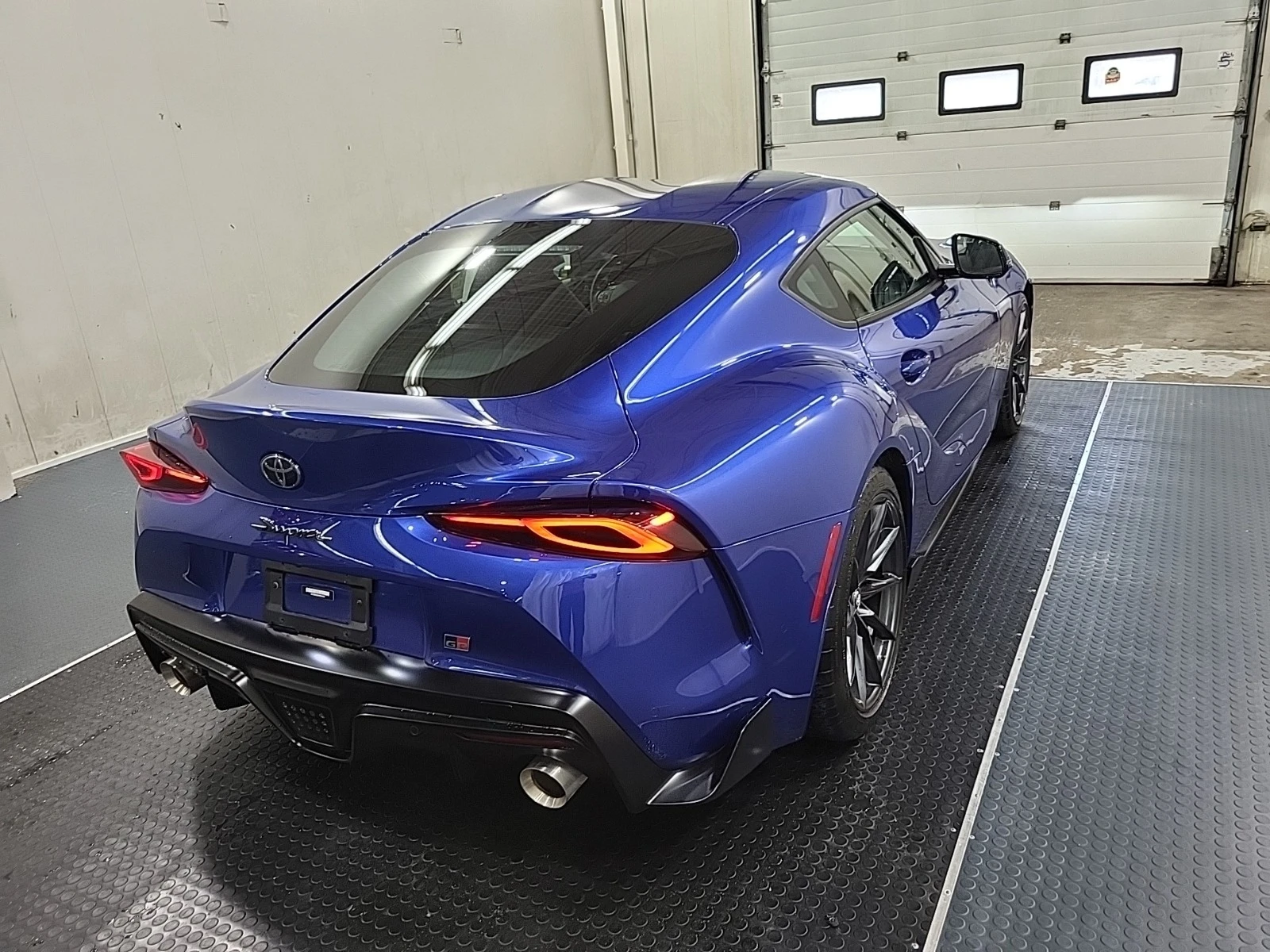 Toyota Supra * * GR * * CARFAX * * АВТО КРЕДИТ * *  - изображение 4
