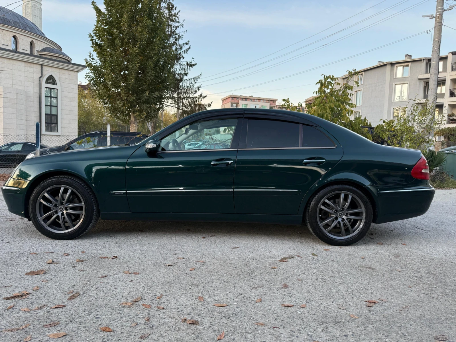 Mercedes-Benz E 270 2.7 CDI - изображение 2