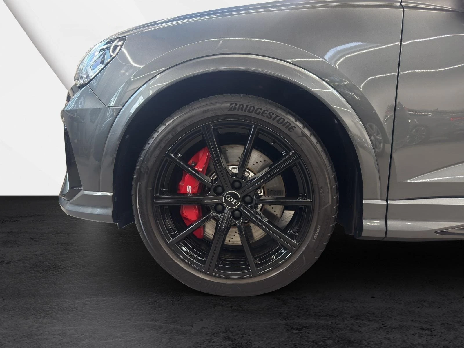 Audi RSQ3 2.5 TFSI/SPORTBACK/QUATTRO/SONOS/PANO/MATRIX/ - изображение 3