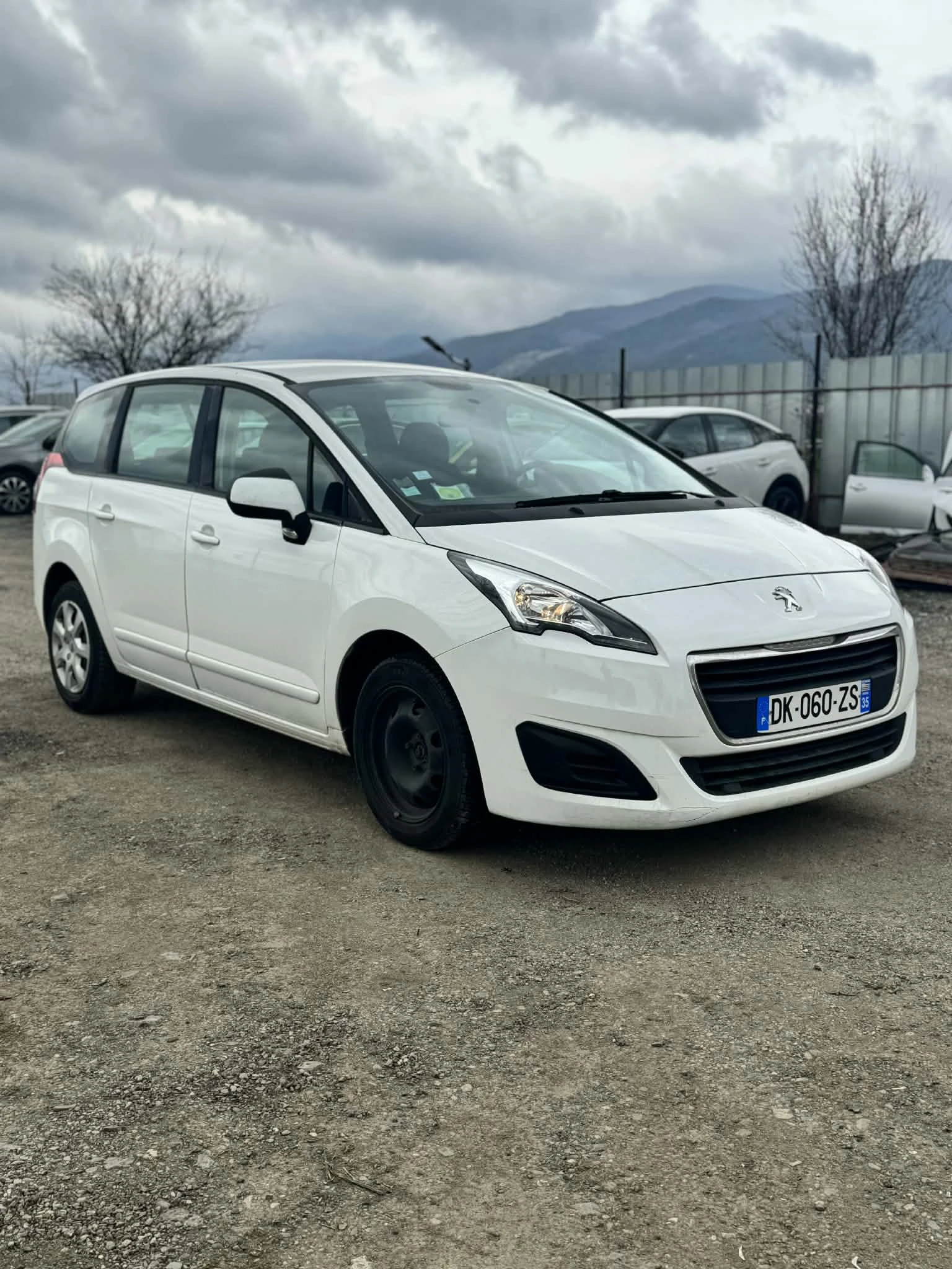 Peugeot 5008 1.6 HDI 115, снимка 2 - Автомобили и джипове - 53933248
