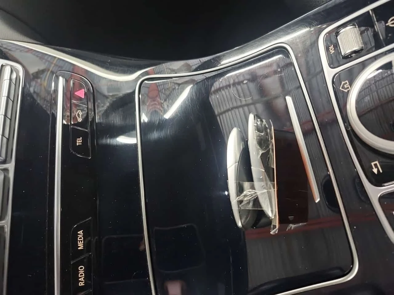 Mercedes-Benz C 300 360 КАМЕРИ| PANORAMA| CARFAX| 2 КЛЮЧА| , снимка 17 - Автомобили и джипове - 53999975